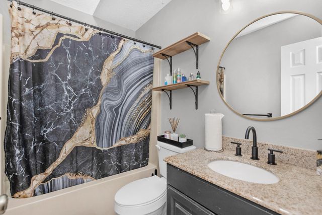 140 Mill Pond Cove, Crestview, FL 32539