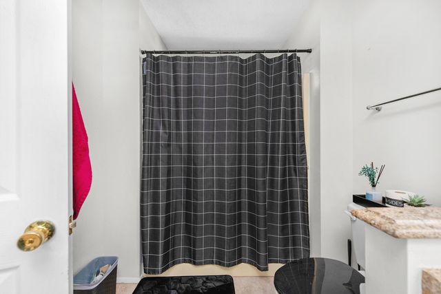 140 Mill Pond Cove, Crestview, FL 32539