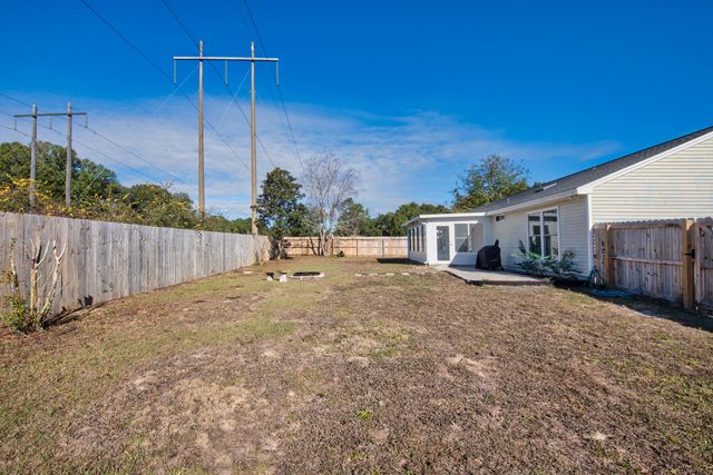 140 Mill Pond Cove, Crestview, FL 32539