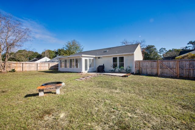 140 Mill Pond Cove, Crestview, FL 32539