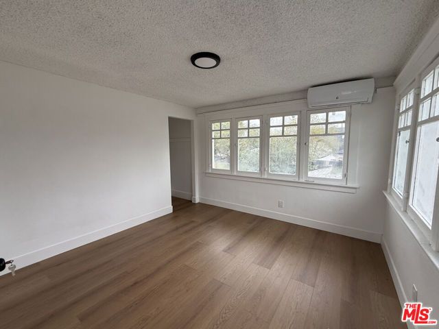 4501 S Budlong Avenue, Los Angeles, CA 90037