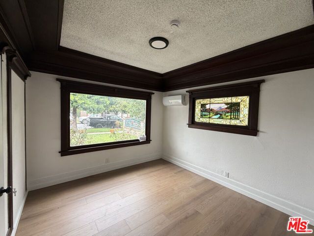 4501 S Budlong Avenue, Los Angeles, CA 90037