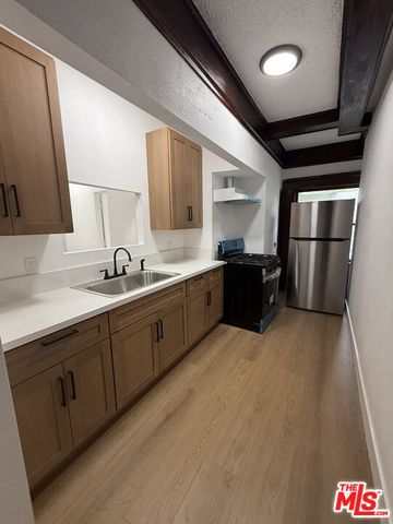 4501 S Budlong Avenue, Los Angeles, CA 90037