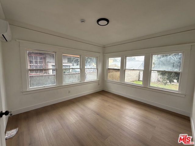 4501 S Budlong Avenue, Los Angeles, CA 90037