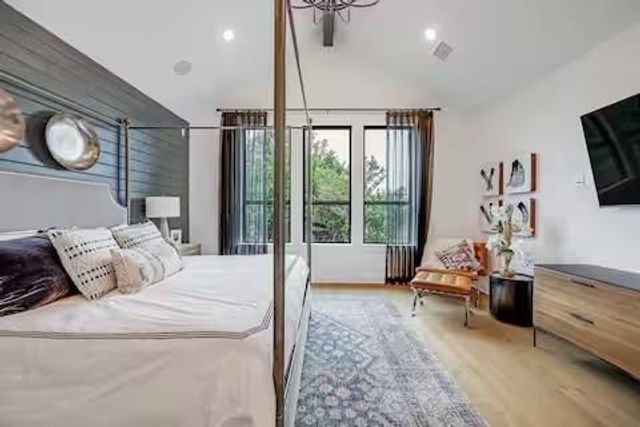 19613 Serenity LN, Lago Vista, TX 78645