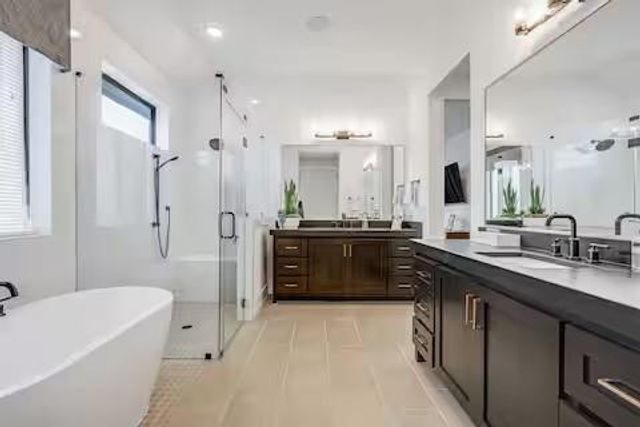 19613 Serenity LN, Lago Vista, TX 78645