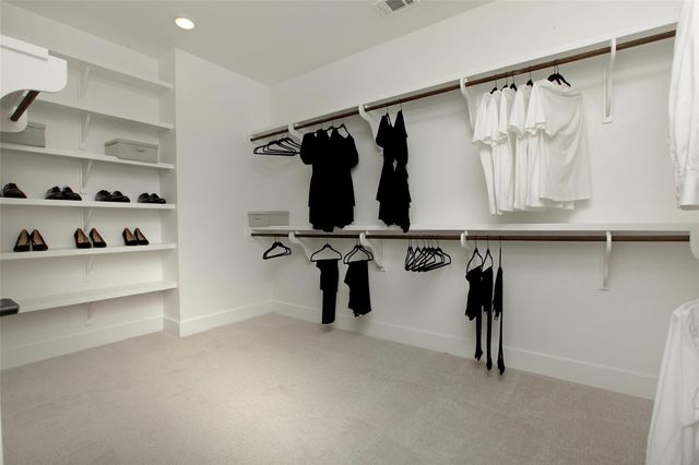 19613 Serenity LN, Lago Vista, TX 78645