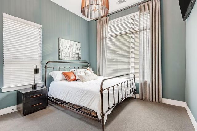 19613 Serenity LN, Lago Vista, TX 78645