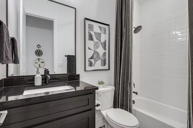 19613 Serenity LN, Lago Vista, TX 78645