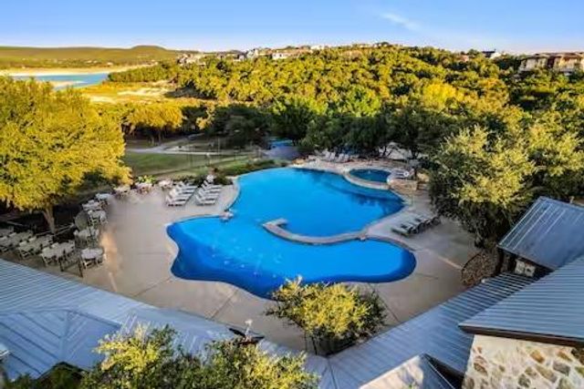 19613 Serenity LN, Lago Vista, TX 78645