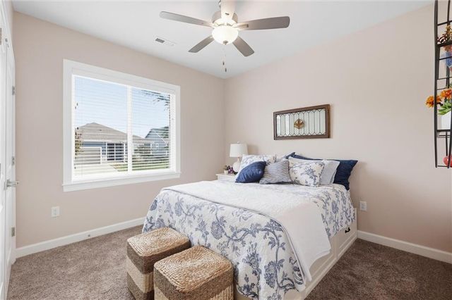 419 N Daylily Drive, Lawrence, KS 66049