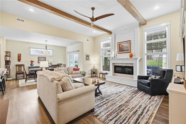 419 N Daylily Drive, Lawrence, KS 66049
