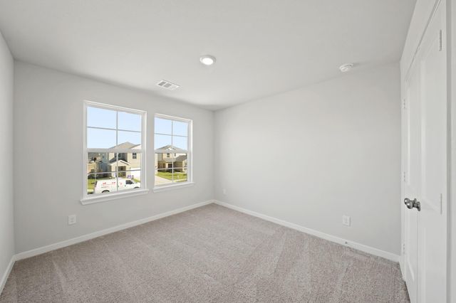 302 Amy Street, Angleton, TX 77515