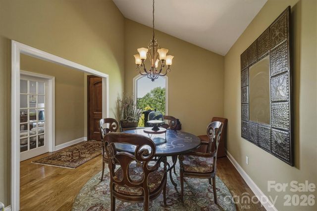 405 Golfview Court, Lenoir, NC 28645