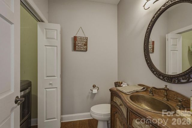 405 Golfview Court, Lenoir, NC 28645