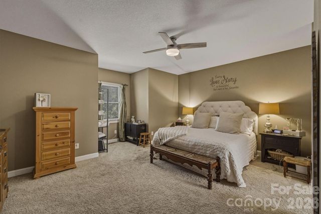 405 Golfview Court, Lenoir, NC 28645