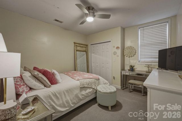 405 Golfview Court, Lenoir, NC 28645