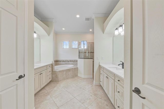 13819 SWIFTWATER WAY, Bradenton, FL 34211