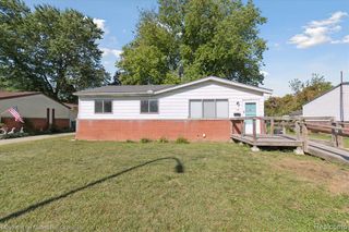 1336 Woodglen Avenue, Ypsilanti, MI 48198