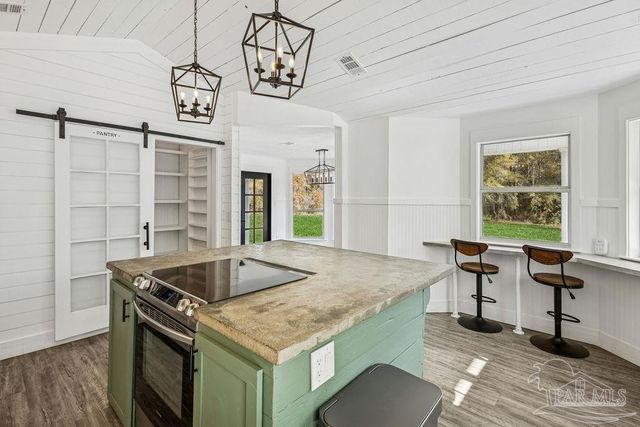 4460 Hwy 29, Molino, FL 32577