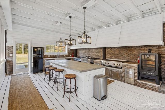 4460 Hwy 29, Molino, FL 32577