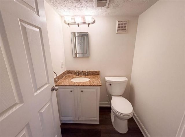 1346 Fairfield Drive SW, Lilburn, GA 30047