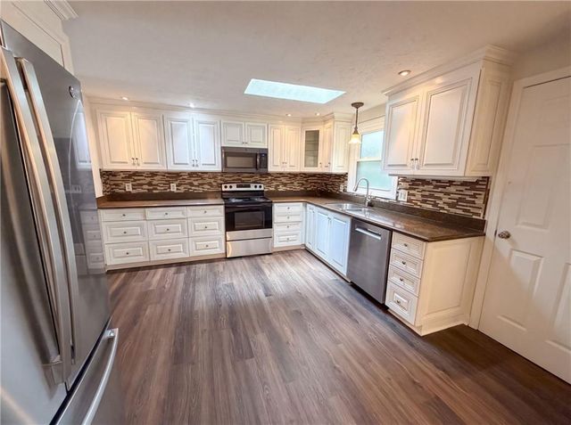1346 Fairfield Drive SW, Lilburn, GA 30047