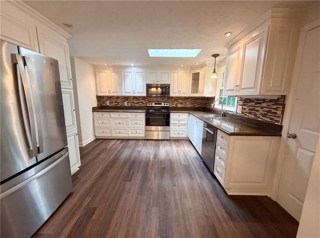 1346 Fairfield Drive SW, Lilburn, GA 30047