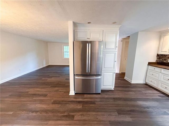 1346 Fairfield Drive SW, Lilburn, GA 30047