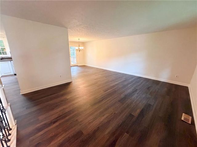 1346 Fairfield Drive SW, Lilburn, GA 30047