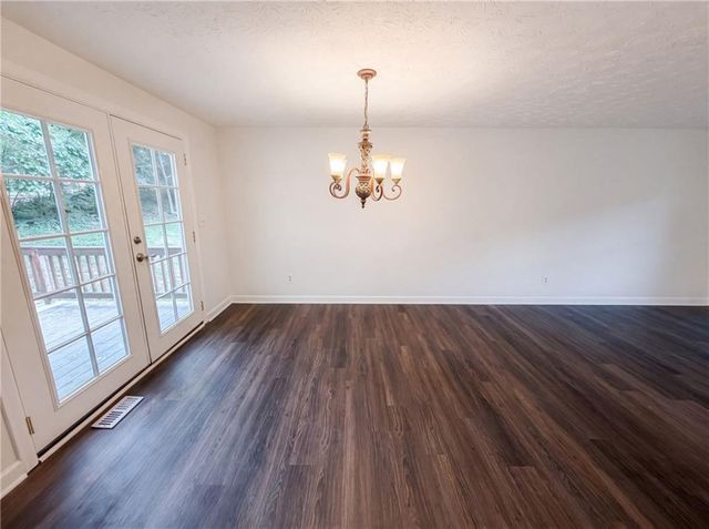 1346 Fairfield Drive SW, Lilburn, GA 30047