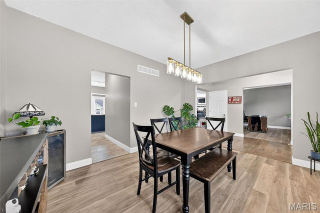 1456 Devonshire County Drive, Wentzville, MO 63385