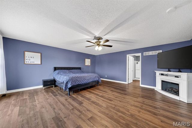 1456 Devonshire County Drive, Wentzville, MO 63385