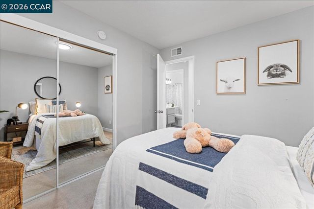 106 Oakmeade Ct, Vacaville, CA 95687