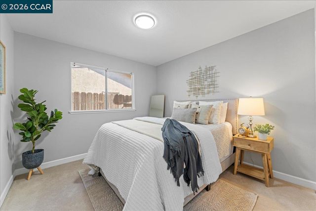 106 Oakmeade Ct, Vacaville, CA 95687