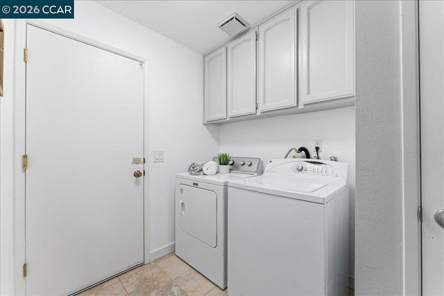 106 Oakmeade Ct, Vacaville, CA 95687