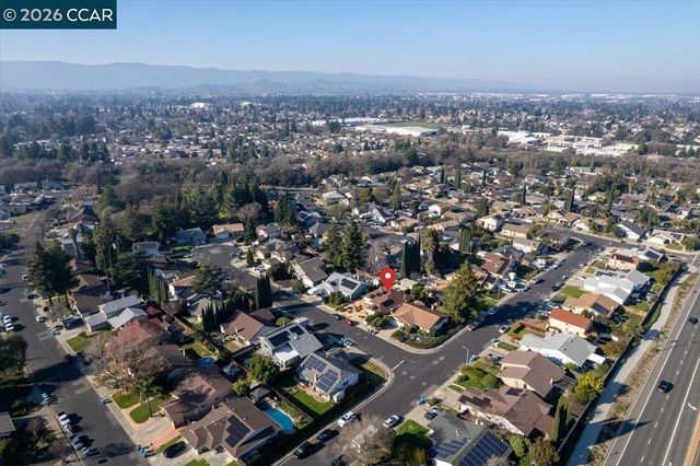 106 Oakmeade Ct, Vacaville, CA 95687