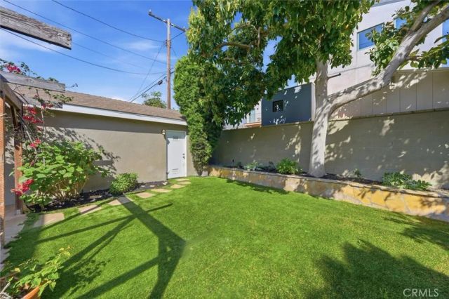 1808 Manzanita Lane, Manhattan Beach, CA 90266