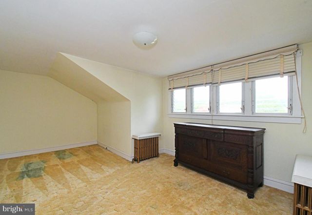 609 ORLANDO AVE, Oreland, PA 19075