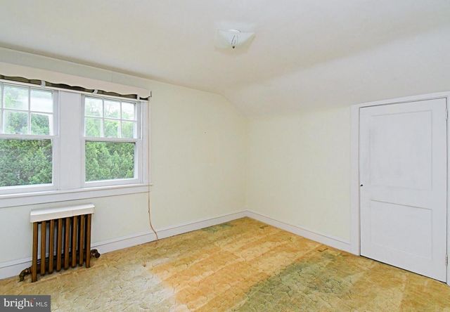 609 ORLANDO AVE, Oreland, PA 19075