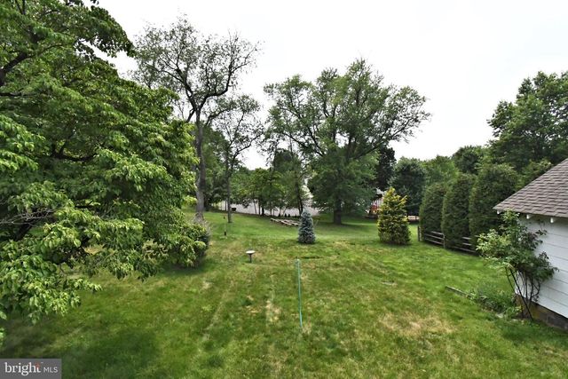 609 ORLANDO AVE, Oreland, PA 19075
