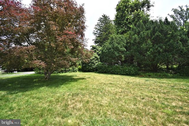 609 ORLANDO AVE, Oreland, PA 19075