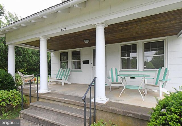 609 ORLANDO AVE, Oreland, PA 19075