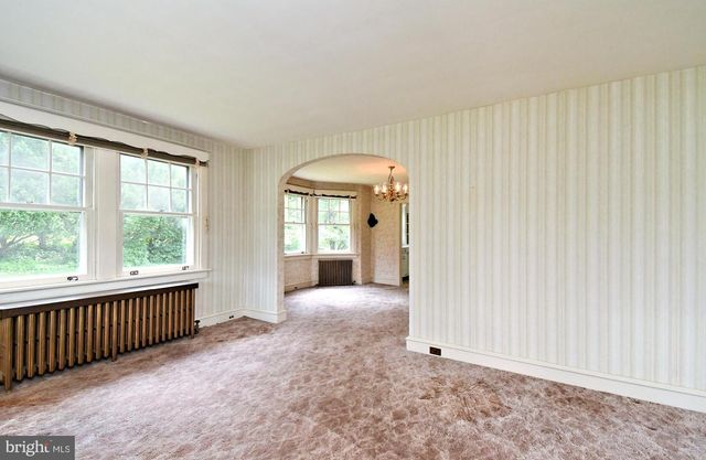 609 ORLANDO AVE, Oreland, PA 19075