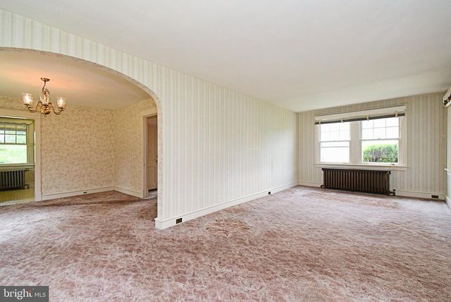 609 ORLANDO AVE, Oreland, PA 19075