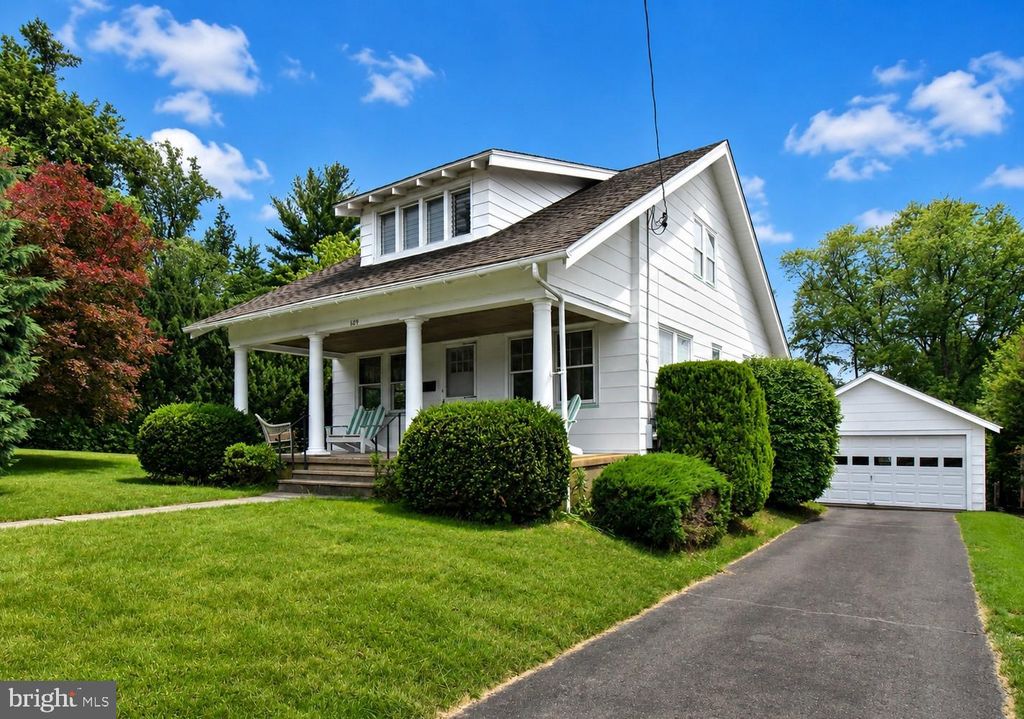 609 ORLANDO AVE, Oreland, PA 19075