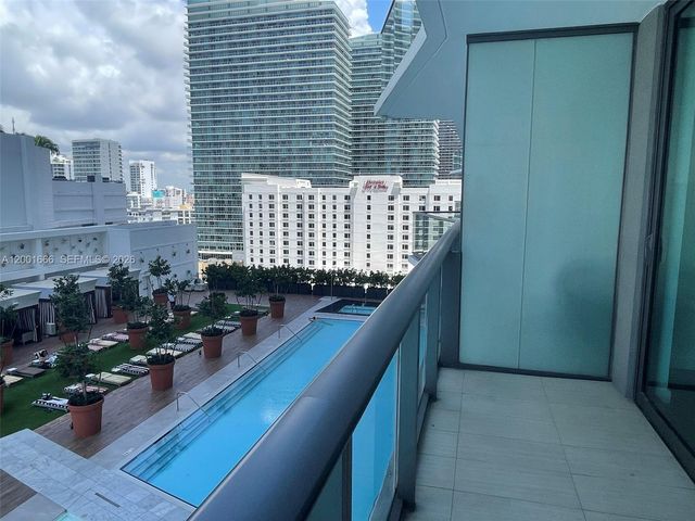 1300 S Miami Ave 1107, Miami, FL 33130