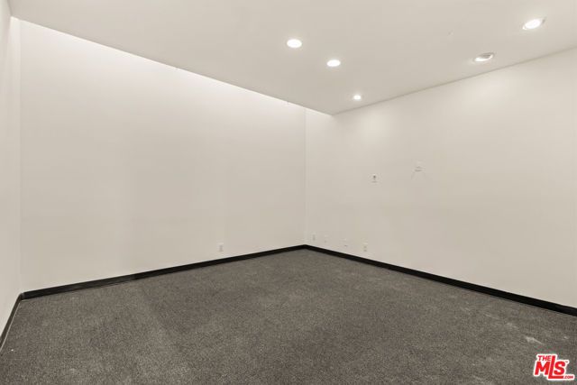 2951 Lincoln Boulevard, Santa Monica, CA 90405