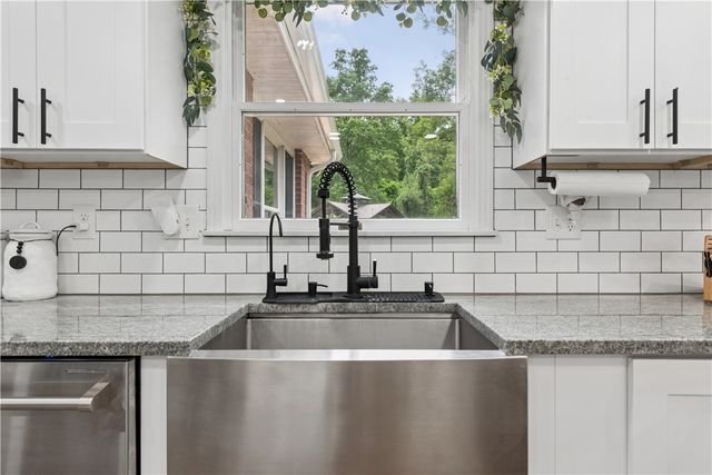 4019 Mayflower Ct, Murrysville, PA 15668