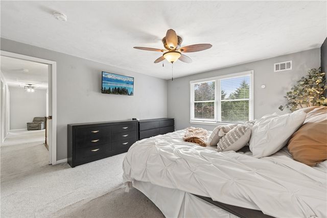 4019 Mayflower Ct, Murrysville, PA 15668